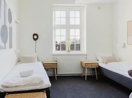 Hotel Danhotel 2*